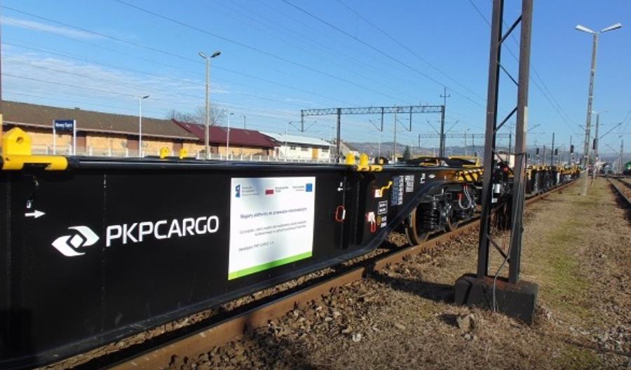 Nowe wagony-platformy z konsorcjum Wagony Świdnica – Astra Rail już w PKP Cargo Nowe wagony-platformy z konsorcjum Wagony Świdnica – Astra Rail już w PKP Cargo
