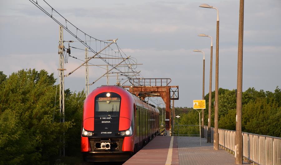 SKM Warszawa uruchamia weekendowe kursy nad Zalew Zegrzyński SKM Warszawa uruchamia weekendowe kursy nad Zalew Zegrzyński