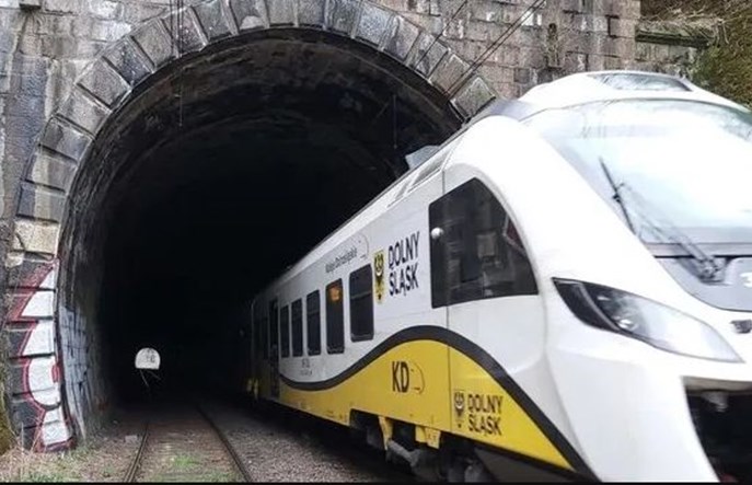 Tunel pod Górą Tunelową: Oferta spółki PLK za droga dla PLK