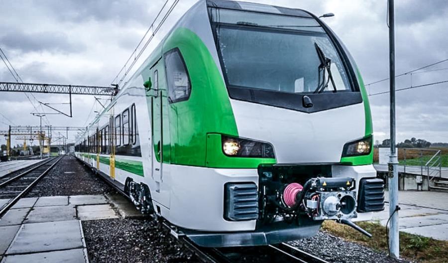 Sąd Okręgowy w Warszawie: Umowa Kolei Mazowieckich ze Stadlerem bez wad Sąd Okręgowy w Warszawie: Umowa Kolei Mazowieckich ze Stadlerem bez wad
