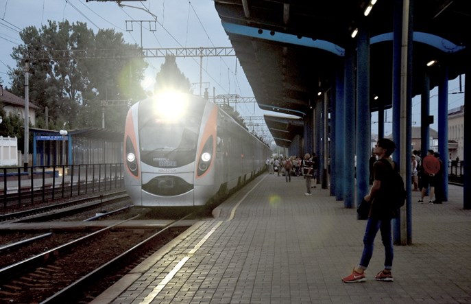 Pociągi pasażerskie mogą już kursować przez wschodnią granicę