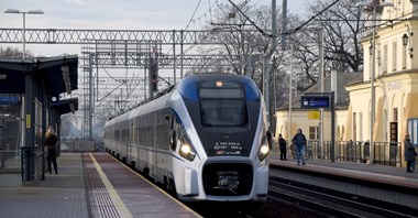 Listopadowe zmiany w rozkładzie jazdy PKP Intercity. Dodatkowy pociąg Poznań - Warszawa