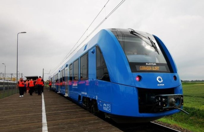 Alstom i Politechnika Warszawska będą współpracować