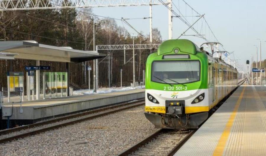 Tylko 100 km/h na większości linii radomskiej. Potrzeba modernizacji zasilania Tylko 100 km/h na większości linii radomskiej. Potrzeba modernizacji zasilania
