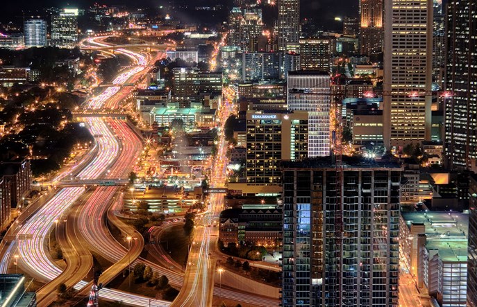 Urban sprawl a transport publiczny. Centrum niepotrzebne?