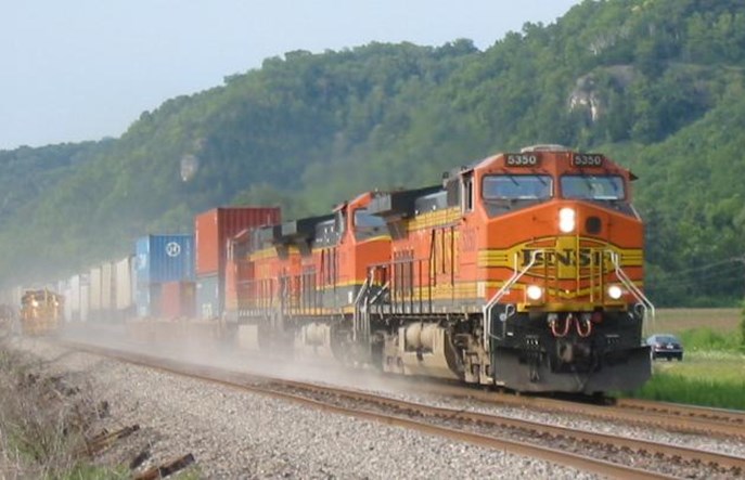 Spadają nakłady inwestycyjne na północnoamerykańskich kolejach 