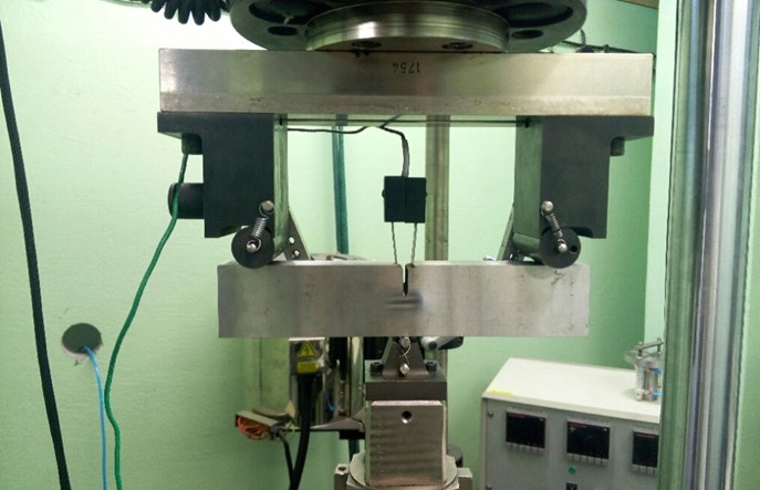 Naukowcy ze Świerku pomagają w badaniu szyn kolejowych