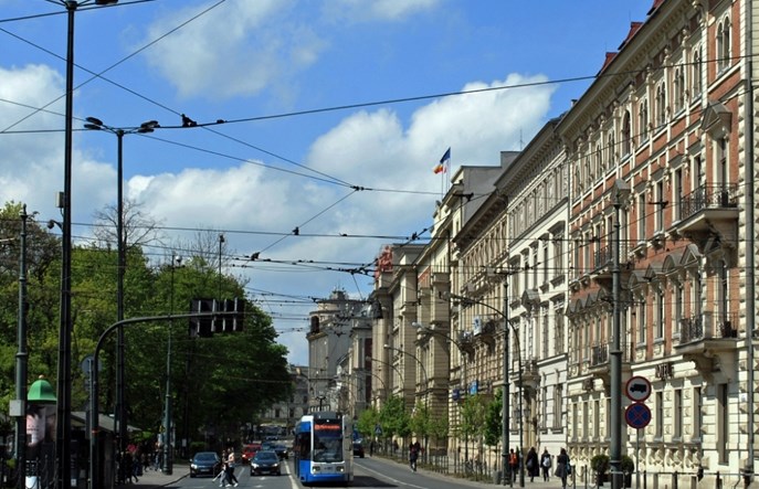 Kraków: ZUE z umową na przebudowę Basztowej