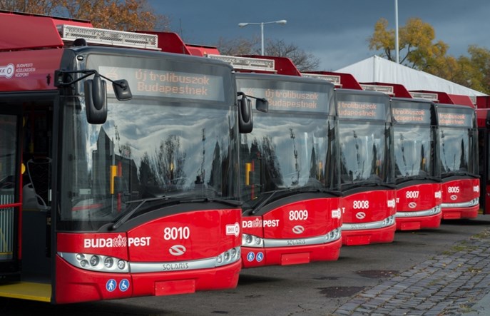 Budapeszt: Wszystkie nowe Solarisy Trollino wycofane z ruchu przez drzwi