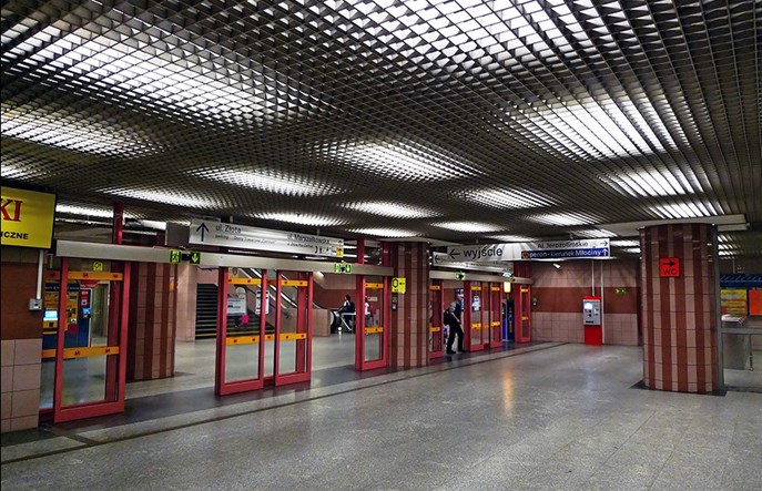 Jakie połączenie stacji metra Centrum i dworca Śródmieście? Powstanie analiza
