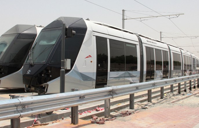 Tramwaj bez sieci jeździ po Dubaju
