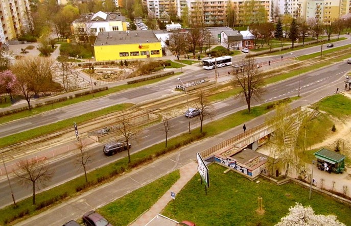 Częstochowa nie chce wypuścić pieszych spod jezdni