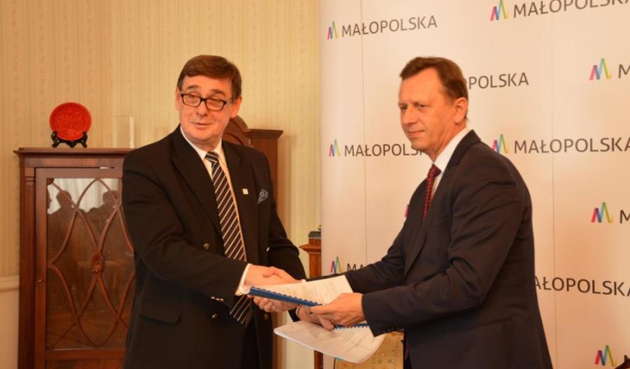 Jest porozumienie Małopolski i PR. "Było ryzyko zawirowań" Jest porozumienie Małopolski i PR. "Było ryzyko zawirowań"