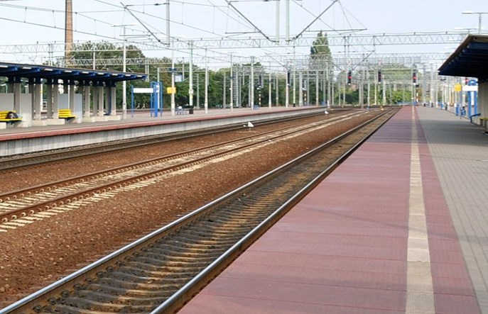 Perony za długie, perony za krótkie…