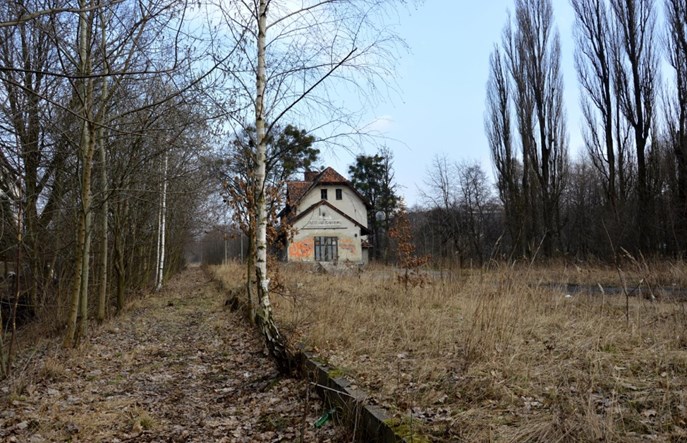 Jastrzębie-Zdrój: Dlaczego kolej tylko do dworca górnego?