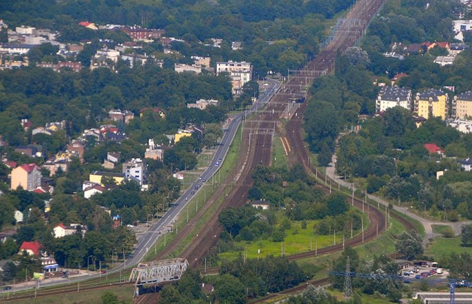 Dziewięciu wykonawców na podwarszawską linię 447 