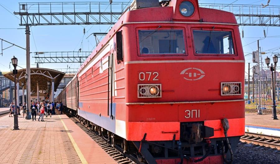 Koleje Rosyjskie zapowiadają zakup 5 tys. nowych lokomotyw Koleje Rosyjskie zapowiadają zakup 5 tys. nowych lokomotyw