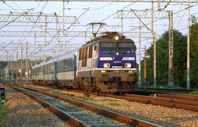 Od marca dłuższa podróż z Katowic do Warszawy