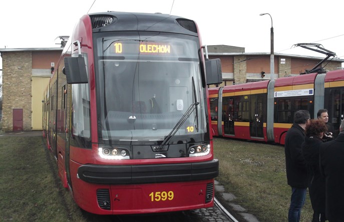 Łódź: Wszystkie Swingi już w MPK. Czy Pesa zapłaci kary?