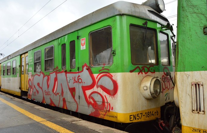 Koleje Mazowieckie wyślą EN57 do modernizacji po raz ostatni