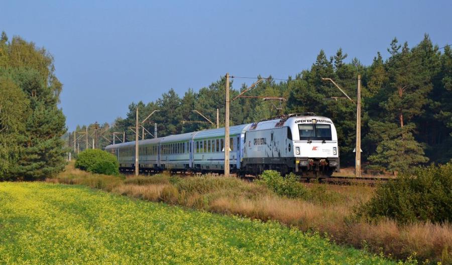 Biega atakuje PKP Intercity. Przewoźnik tłumaczy, jak się robi rozkład Biega atakuje PKP Intercity. Przewoźnik tłumaczy, jak się robi rozkład