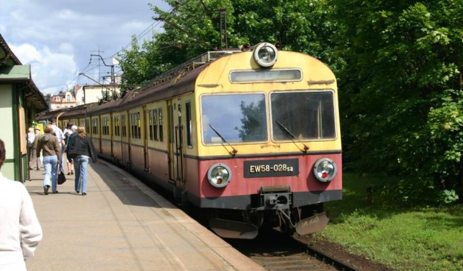 SKM Trójmiasto: Jeden pojazd EW58 zachowany jako pomnik SKM Trójmiasto: Jeden pojazd EW58 zachowany jako pomnik