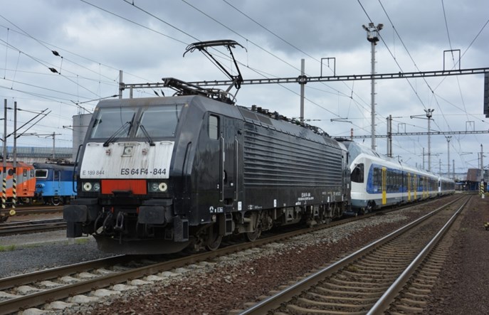 PKP Cargo przewiezie Flirty z Polski na Węgry