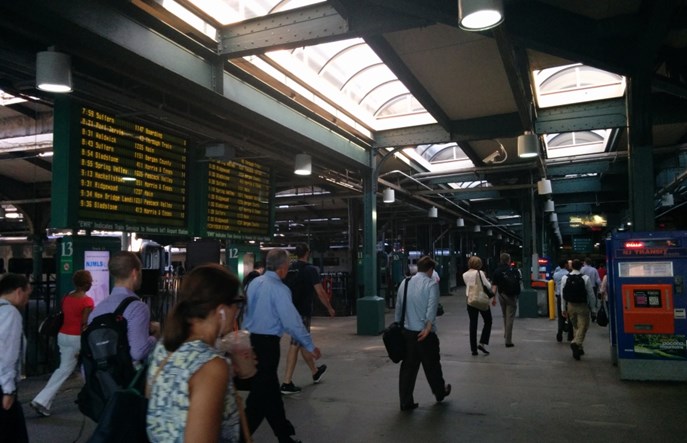 Katastrofa w New Jersey. Pociąg uderzył w budynek dworcowy stacji Hoboken