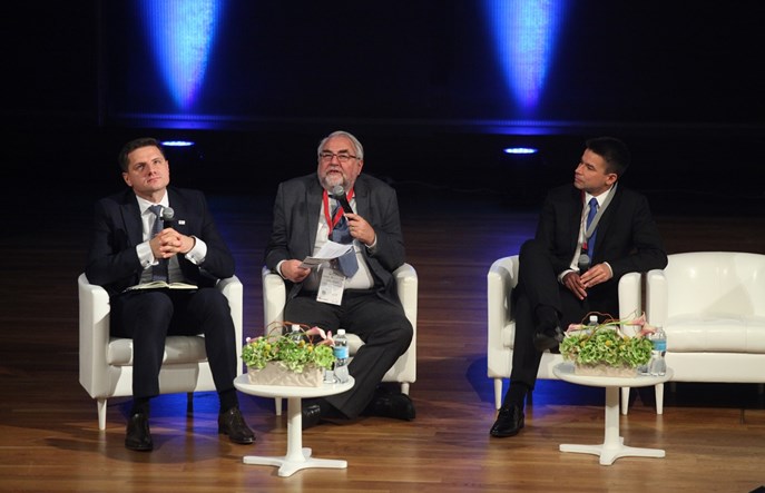 KTP 2015: Polski Bus i PKP Intercity mają wspólnego przeciwnika