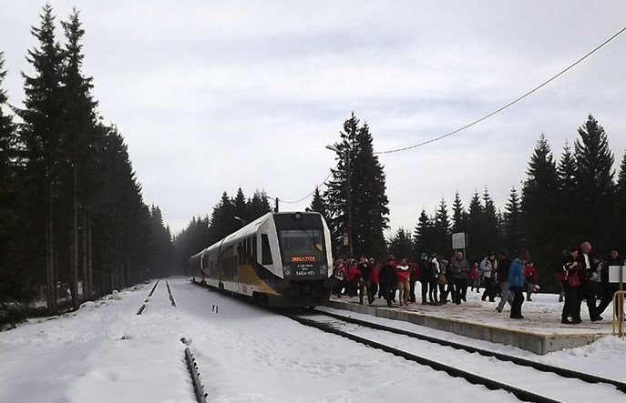 UMWD: Nie zawiesimy połączeń do Czech