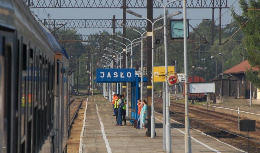 1,5 milarda złotych na inwestycje kolejowe na Podkarpaciu 1,5 milarda złotych na inwestycje kolejowe na Podkarpaciu