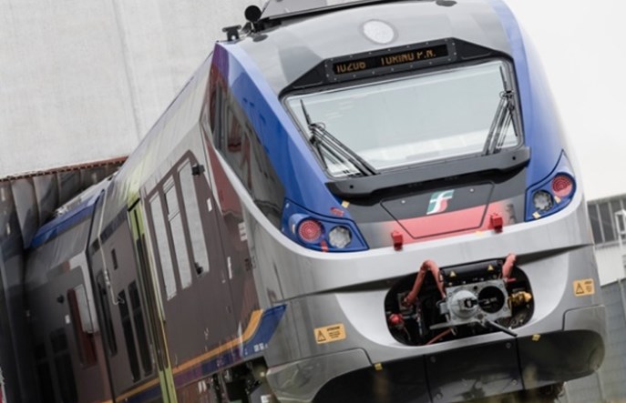 Hitachi i Alstom zgarniają olbrzymie kontrakty we Włoszech