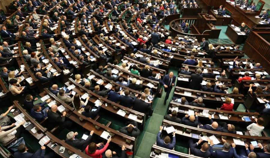 Sejm jednogłośnie za zmianą ustawy o transporcie kolejowym Sejm jednogłośnie za zmianą ustawy o transporcie kolejowym