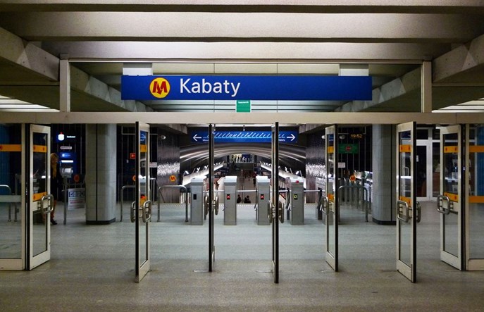 Automaty telefoniczne znikają z metra