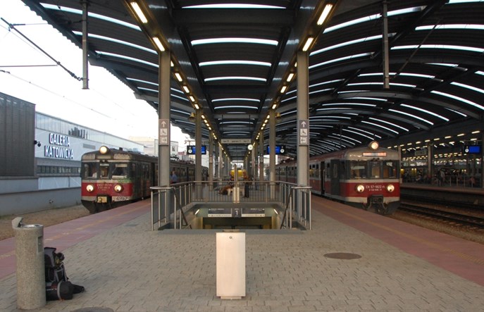 Koleje Śląskie kupią nowe pociągi i będą dzierżawić bazę PR