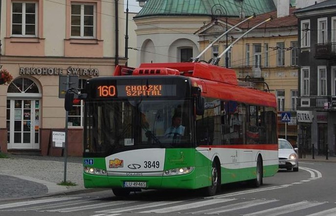 Niefortunne rozwiązania dla pieszych i rowerzystów