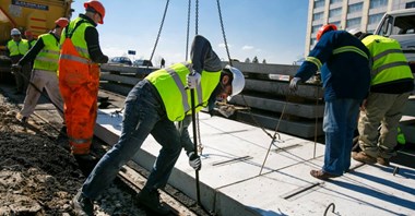 Lwów: Nowym tramwajem na Sychów na jesieni
