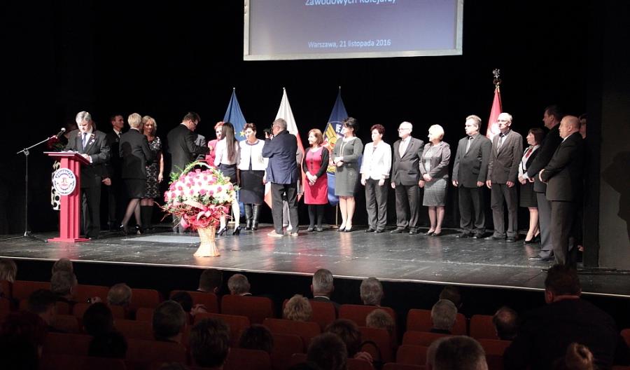 Minister Adamczyk wziął udział w obchodach Święta Kolejarza Minister Adamczyk wziął udział w obchodach Święta Kolejarza