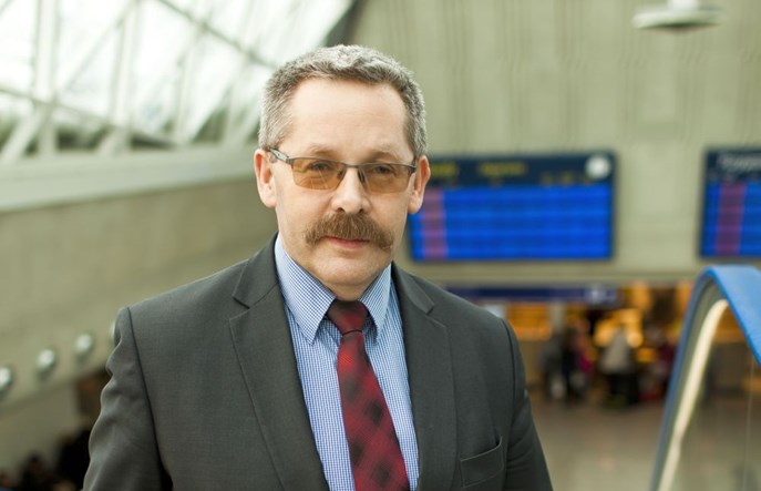 Pawłowski: Dworce zamieniliśmy w lotniska