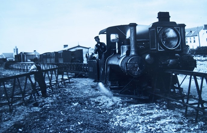 Z historii kolei. Symetryczny monorail Lartigue’a [film]