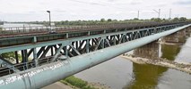 Warszawa: Zły stan kolejowego mostu. PLK negocjuje z nadzorem budowlanym