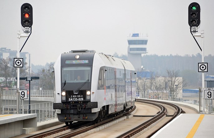 PKM stoi, gminy jednak chcą budować centra przesiadkowe