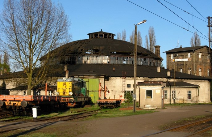 PKP SA zabezpieczą zabytkową parowozownię w Pile