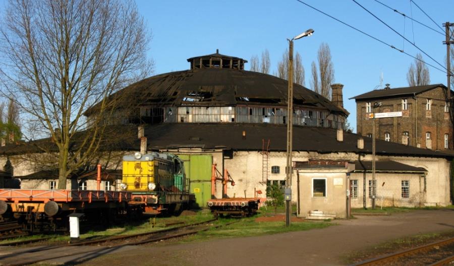 PKP SA zabezpieczą zabytkową parowozownię w Pile PKP SA zabezpieczą zabytkową parowozownię w Pile