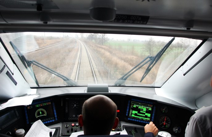 Poranne pociągi EIP już bez postoju w Lublińcu