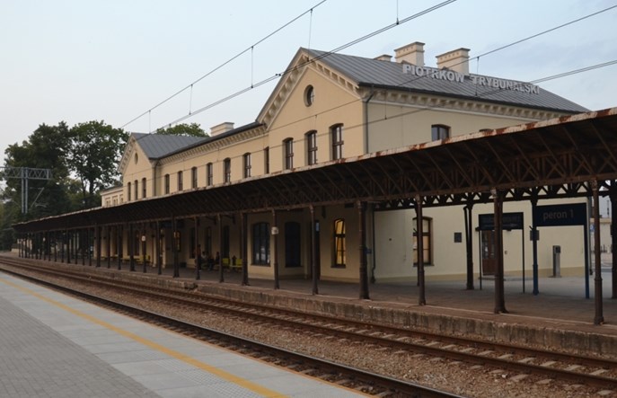 PLK wyremontuje wreszcie zabytkowy peron w Piotrkowie Trybunalskim?