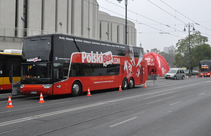 PolskiBus. 16 mln pasażerów. Połączenia otwierane i zamykane
