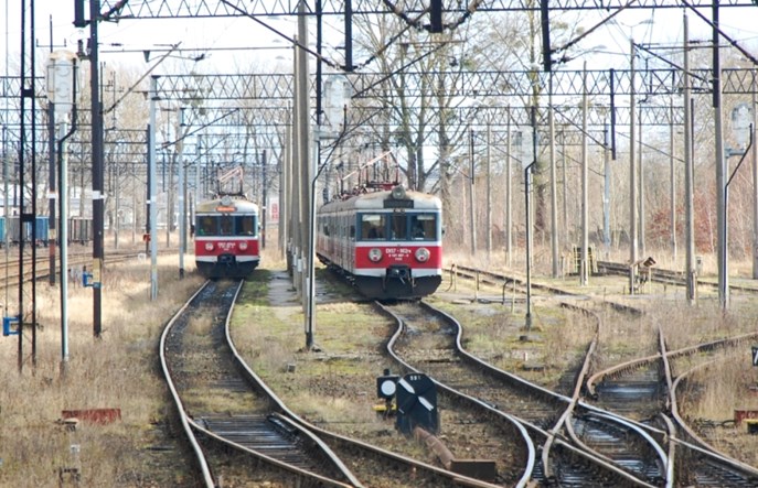 Tłumy zwiedzały bazę lotnictwa. Czy kolej nie zawiodła?