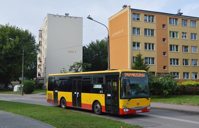 Pruszków: Problemy z nową komunikacją. Urzędnicy umywają ręce