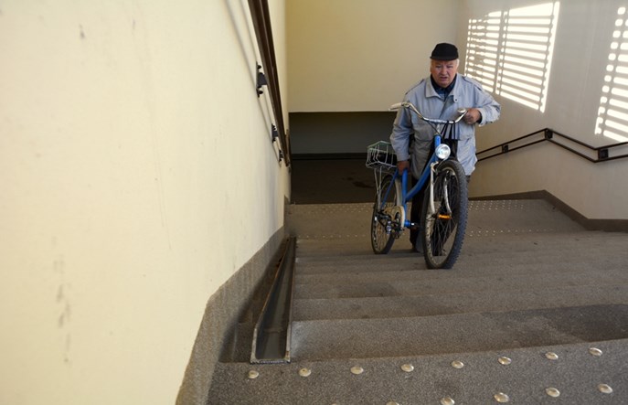 Kolejowe inwestycje. Rowerowa szyna, z której nie skorzystają rowerzyści